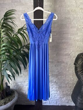 Olga Vintage Royal Lapis Blue Lace Nightgown Size Small New with Tags